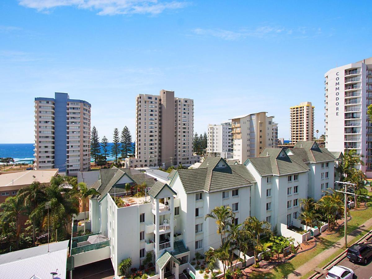 Apartment Bay Unit 10 *